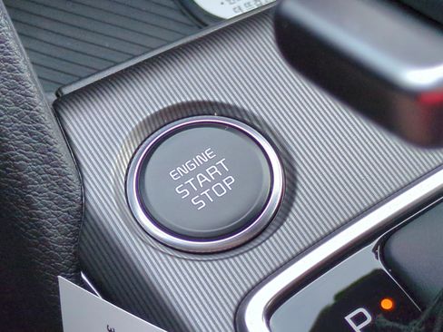 New 2026 Kia Sportage EX FWD image 25