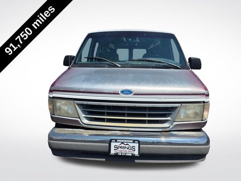Used 1996 Ford E-150 and Econoline 150 RWD image 2