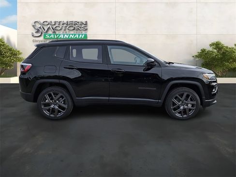 New 2026 Jeep Compass Latitude AWD/4WD image 6