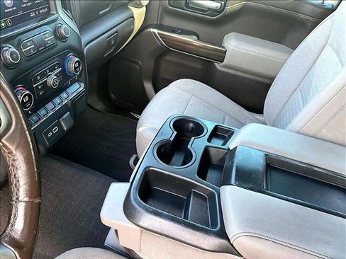 Used 2021 Chevrolet Silverado 1500 LT AWD/4WD image 15