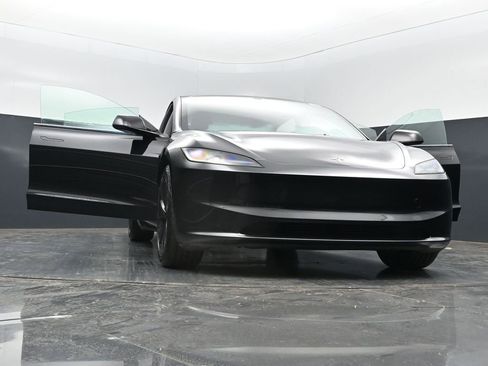Used 2024 Tesla Model 3 Standard Range RWD image 34