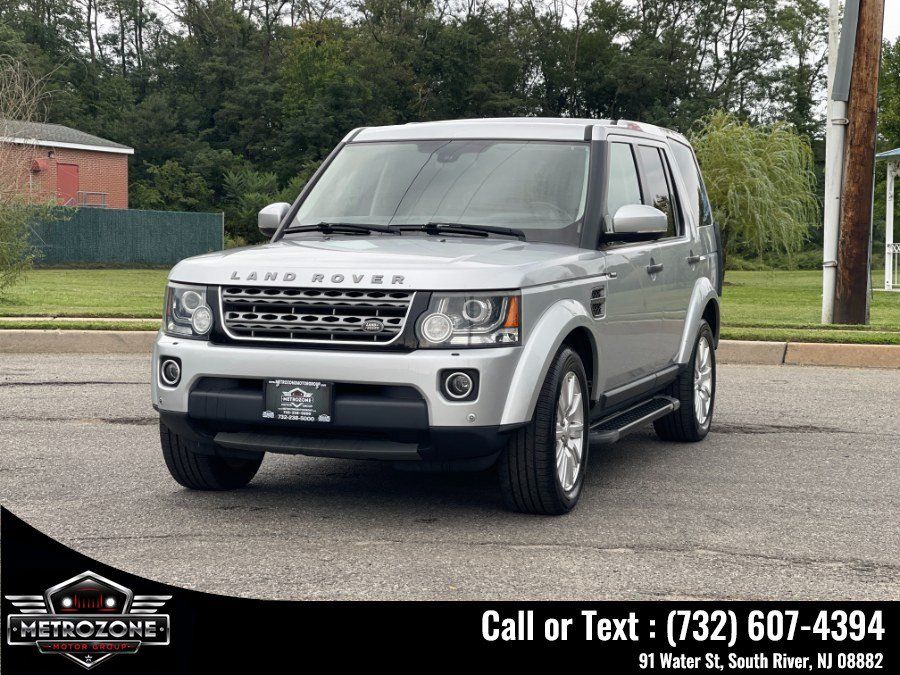 Used 2014 Land Rover LR4 AWD/4WD image 4