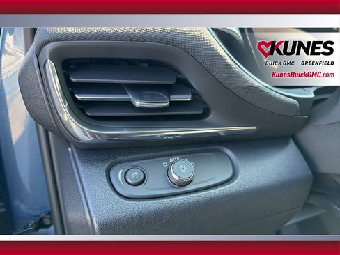 New 2026 Buick Envista Sport Touring w/ Convenience I Package FWD image 17