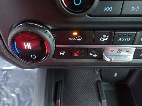 Used 2025 Ford Bronco Outer Banks AWD/4WD image 25