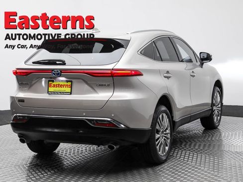 Used 2023 Toyota Venza Limited AWD/4WD image 5