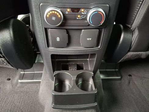 Used 2022 Ford Explorer ST-Line image 11