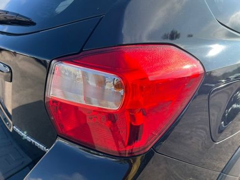 Used 2017 Subaru Crosstrek 2.0i Premium AWD/4WD image 12