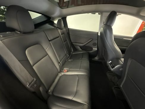 Used 2023 Tesla Model Y AWD image 23
