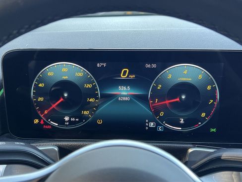 Used 2022 Mercedes-Benz GLB 250 4MATIC w/ Premium Package Lite image 22