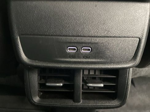 Used 2025 Chevrolet Equinox LT image 36