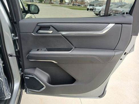 New 2026 GMC Acadia Elevation w/ LPO, Floor Liner Package AWD/4WD image 19