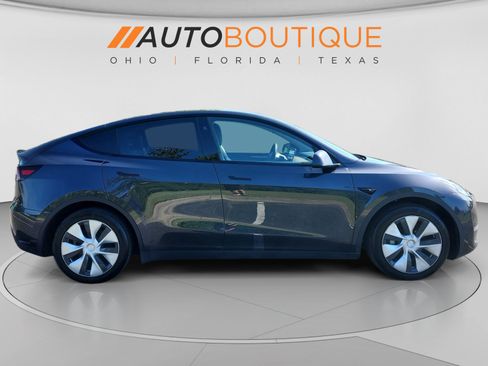 Used 2024 Tesla Model Y Long Range AWD/4WD image 6
