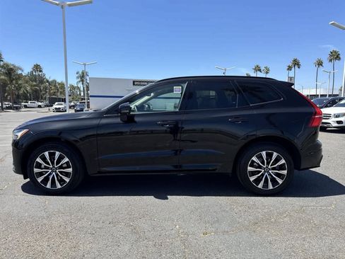 Used 2023 Volvo XC60 B5 Plus image 5
