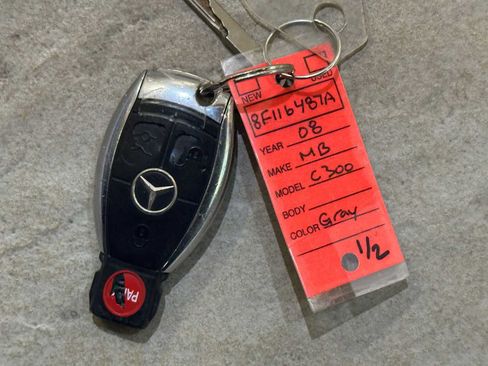 Used 2008 Mercedes-Benz C 300 Luxury image 33