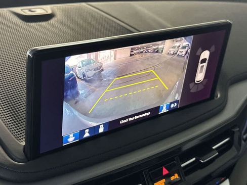 Certified 2025 Acura MDX FWD w/ Technology Package image 19