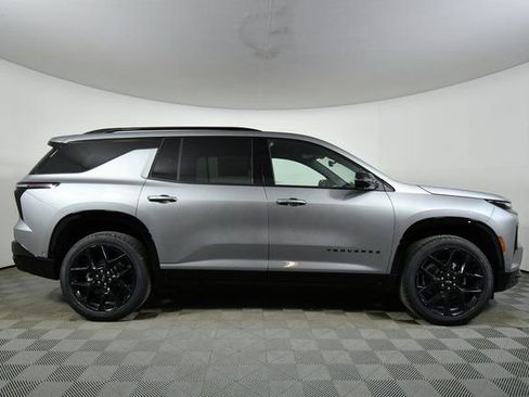 New 2026 Chevrolet Traverse RS w/ LPO, Floor Liner Package image 15