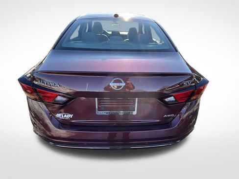 Used 2024 Nissan Altima 2.5 SV image 22