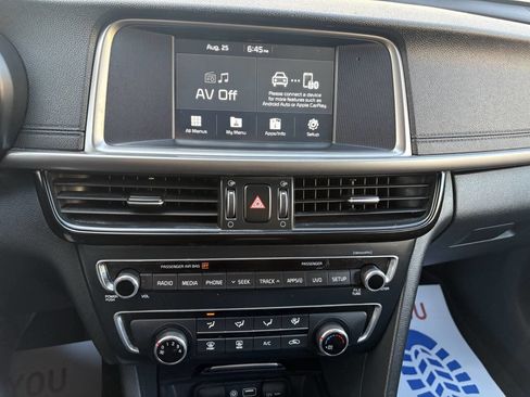 Used 2018 Kia Optima LX w/ 17" Alloy Wheels Package image 34