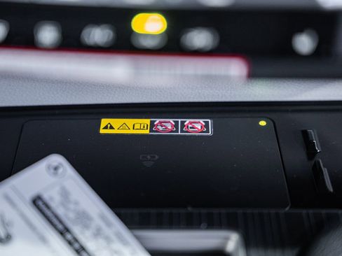 New 2026 Toyota Sienna XLE image 25