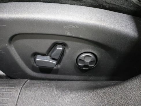 Used 2015 Chrysler 200 Limited w/ Convenience Group FWD image 12