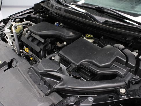 Certified 2022 Nissan Rogue Sport SV AWD/4WD image 12