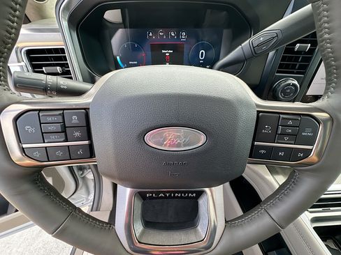 New 2026 Ford F250 Platinum w/ Platinum Plus Package AWD/4WD image 28