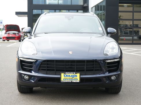 Used 2017 Porsche Macan AWD/4WD image 10