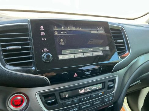 Used 2021 Honda Pilot EX image 29