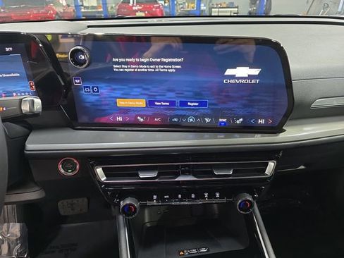 New 2026 Chevrolet Traverse LT w/ Midnight/Sport Edition image 22