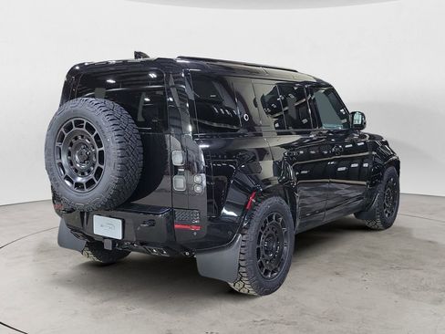 New 2026 Land Rover Defender 110 OCTA image 5