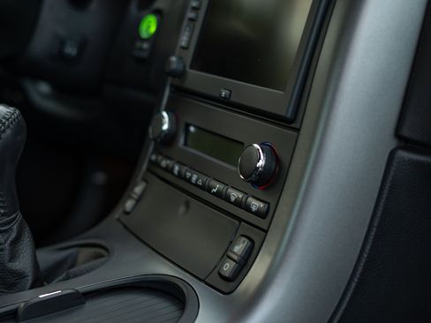 Used 2006 Chevrolet Corvette Z06 w/ Preferred Equipment Group image 13