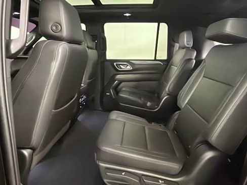 Used 2023 Chevrolet Suburban LT w/ LT Signature Plus Package AWD/4WD image 26