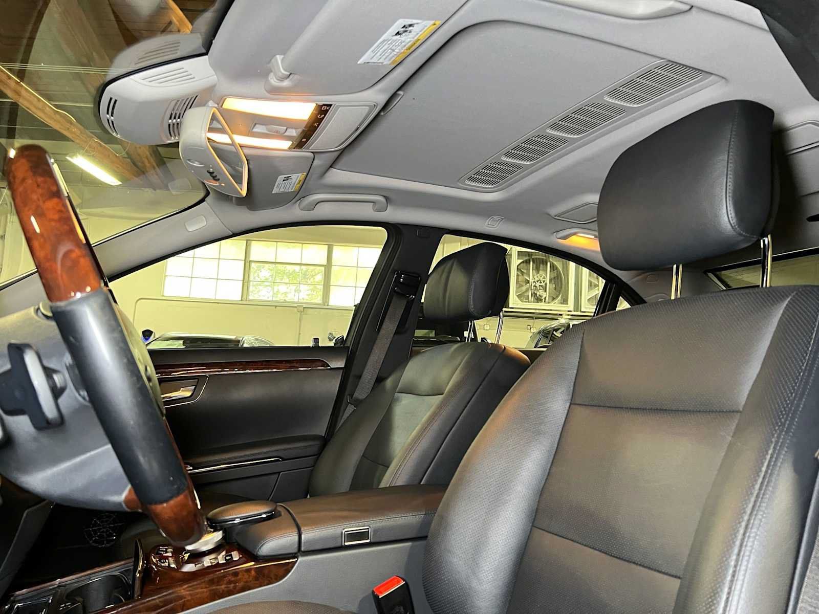Used 2013 Mercedes-Benz S 550 image 24