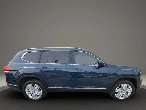 Used 2018 Volkswagen Atlas SEL Premium AWD/4WD image 4