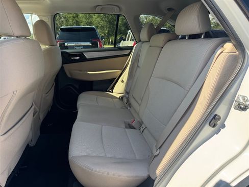 Used 2017 Subaru Outback 2.5i Premium AWD/4WD image 20
