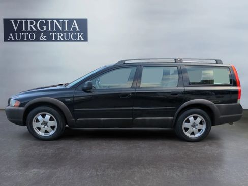 Used 2002 Volvo V70 Cross Country image 2