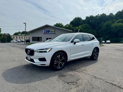 Used 2019 Volvo XC60 T6 Momentum w/ Multimedia Package