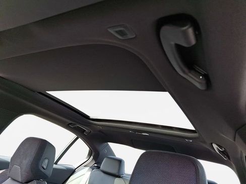 New 2026 BMW 550e xDrive 550e xDrive image 13