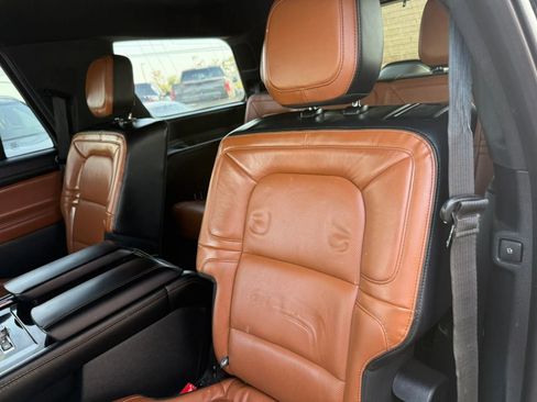 Used 2021 Lincoln Navigator Reserve AWD/4WD image 46