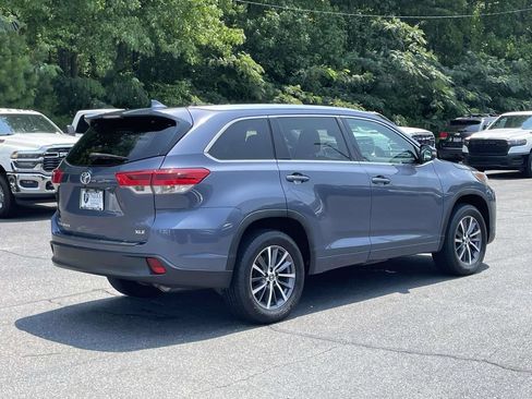Used 2018 Toyota Highlander XLE FWD image 8
