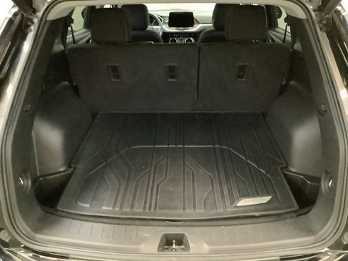 Used 2023 Chevrolet Blazer LT w/ Convenience Package FWD image 8