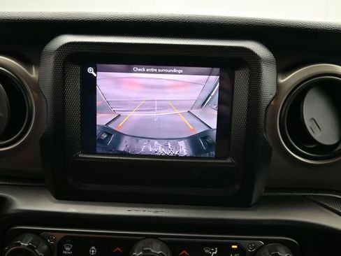 Used 2020 Jeep Gladiator Sport w/ Quick Order Package 24S image 15