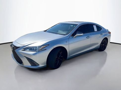 Used 2023 Lexus ES 350 F Sport image 3