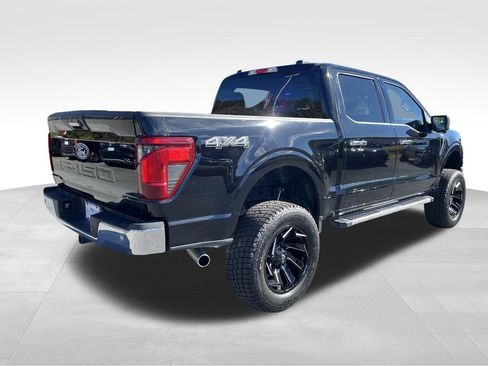 Used 2024 Ford F150 XLT image 3