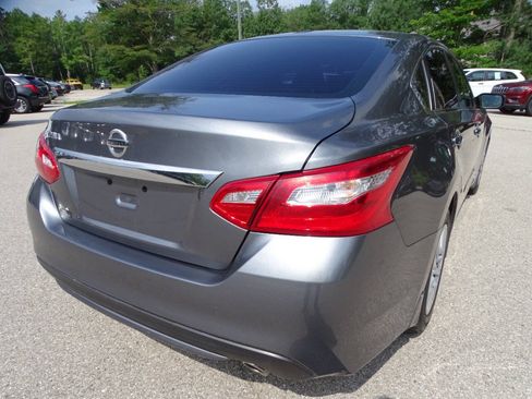 Used 2016 Nissan Altima 2.5 S FWD image 8