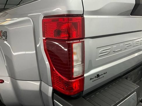 Used 2021 Ford F350 Lariat w/ Lariat Ultimate Package AWD/4WD image 28