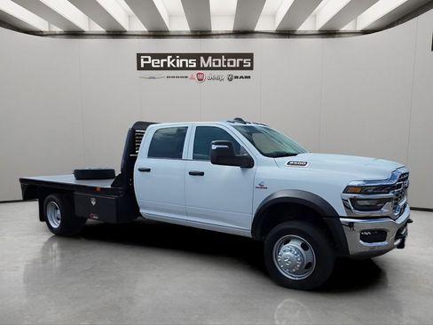 New 2026 RAM 5500 Tradesman w/ Chrome Appearance Group AWD/4WD image 6
