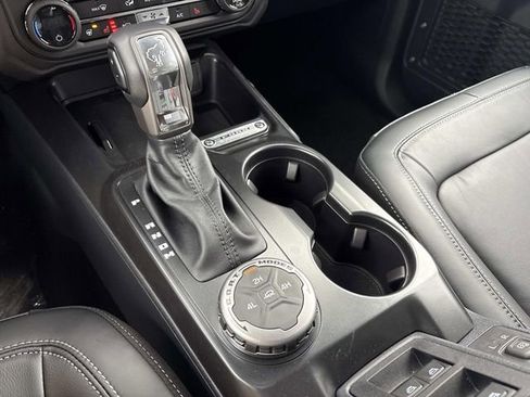 New 2026 Ford Bronco Outer Banks w/ Black Appearance Package image 29