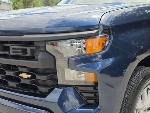 Used 2022 Chevrolet Silverado 1500 Custom RWD image 7