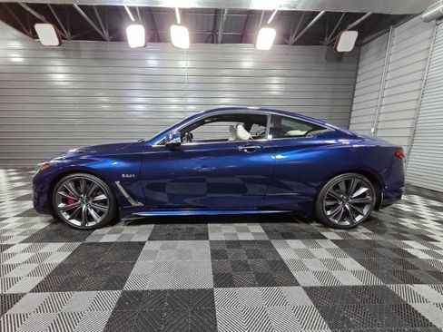 Used 2018 INFINITI Q60 Red Sport 400 w/ Pro Active Package image 8